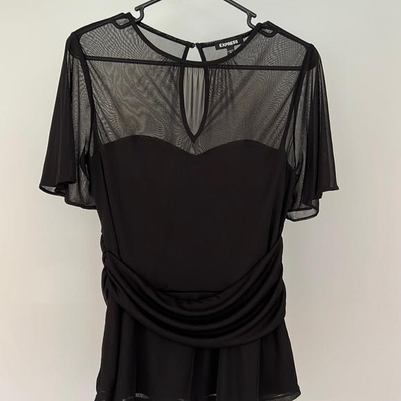 Express Short sleeved Peplum Black Top Sz M - Picture 1 of 6